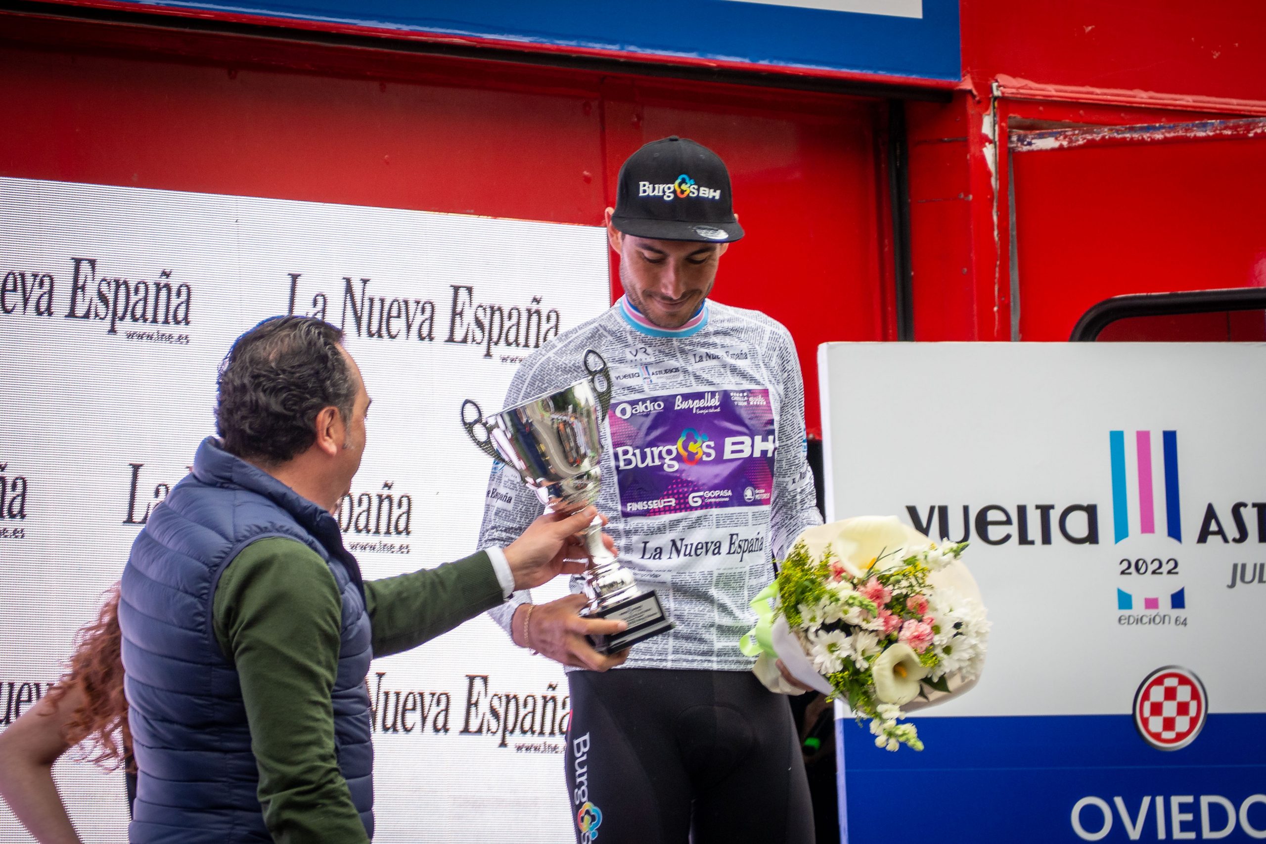 Pelayo Sánchez brilla en la jornada final de Vuelta a Asturias